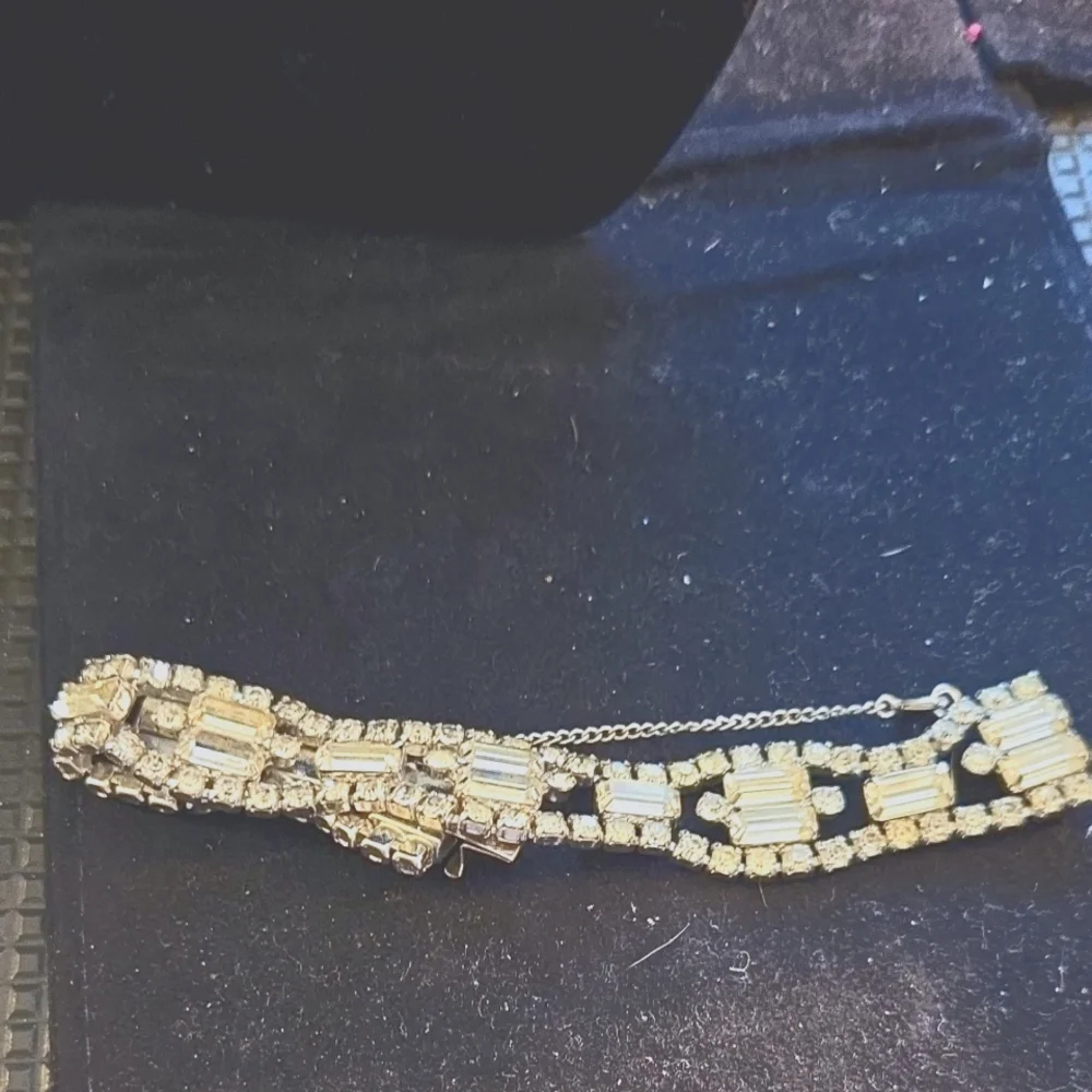 Kramer Elegant Silver Bracelet - Picture 1 of 1